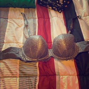 Victoria Secret Bra 34DDD